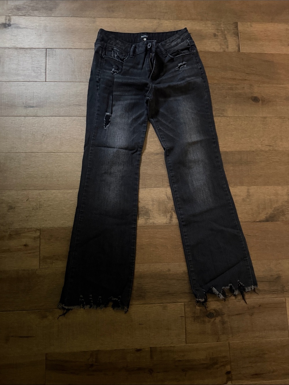 💘Women's Black Distressed Flare Jeans with Frayed Hem